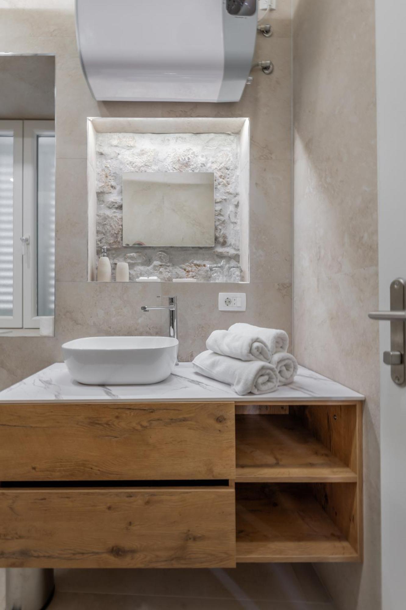 ספליט Inmotion Luxury Rooms מראה חיצוני תמונה